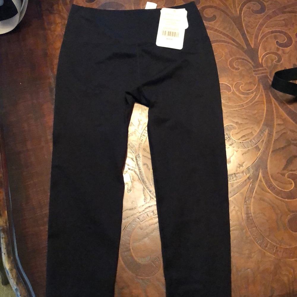 Brand new with tags Fabletics leggings!